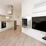 8 Person In Апартаменты *