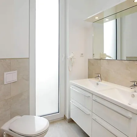 8 Person In Lägenhet