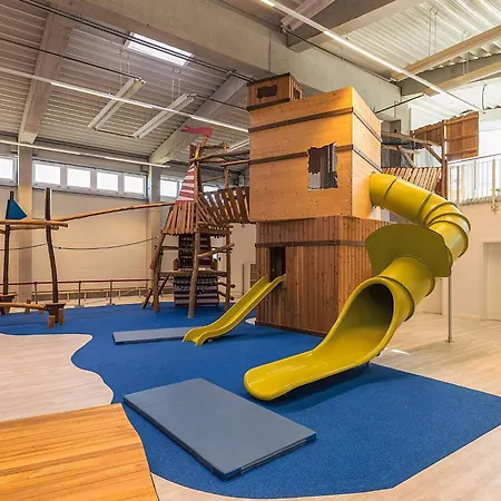 8 Person In Апартаменты Wendtorf